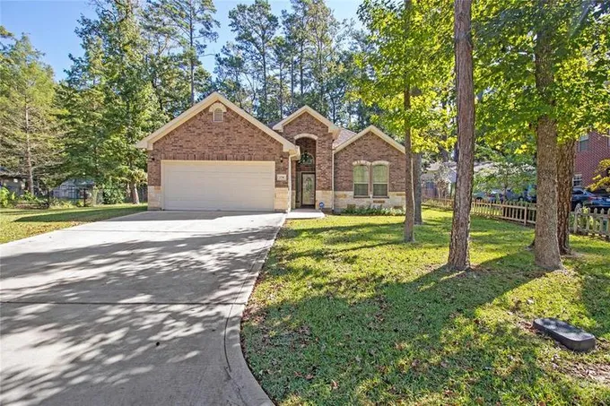 1730 Green Way Dr, Huntsville, TX 77340 for Sale