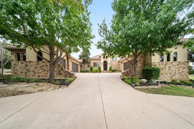 10300 Milky Way Dr, Austin, TX 78730 for Sale