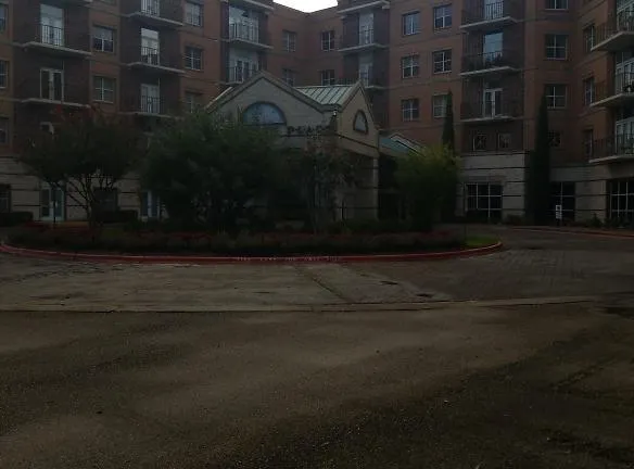 University Place Apartments - 7480 Beechnut St - Houston, TX Apartments for Rent