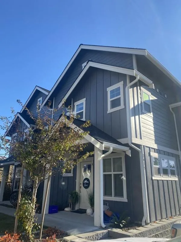 B  2415 Valencia Street for Sale