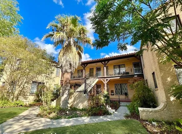 127 W Craig Pl - San Antonio, TX 78212 - Home For Rent