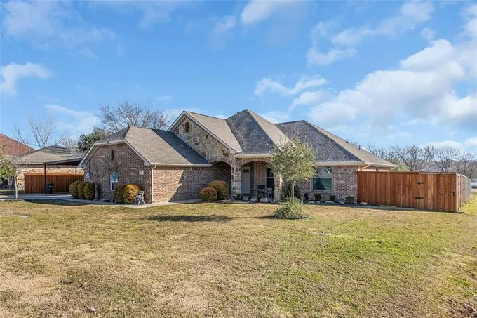 563 Lakeside Dr, Rockwall, TX 75032 for Sale