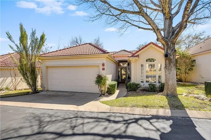 7 Tourney Ln, The Hills, TX 78738 for Sale