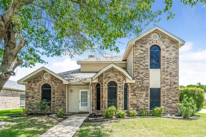 5102 Wood Creek Ln, Garland, TX 75044 for Rent