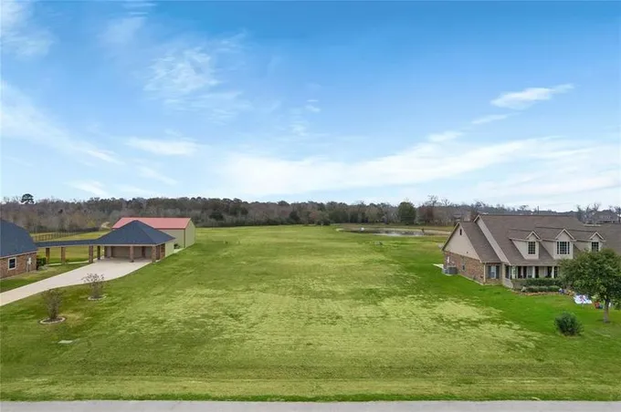 9035 Tumblewood Dr, Beach City, TX 77523 for Sale