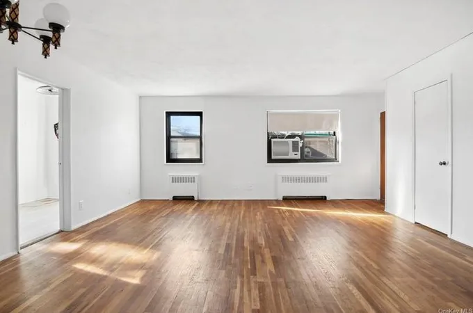 17-43 Utopia Pkwy #1, Whitestone, NY 11357 - MLS H6281819 for Sale
