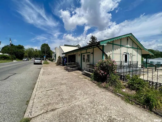 Quincy, Adams County, IL Commercial Property, House for sale Property ID: 417207516