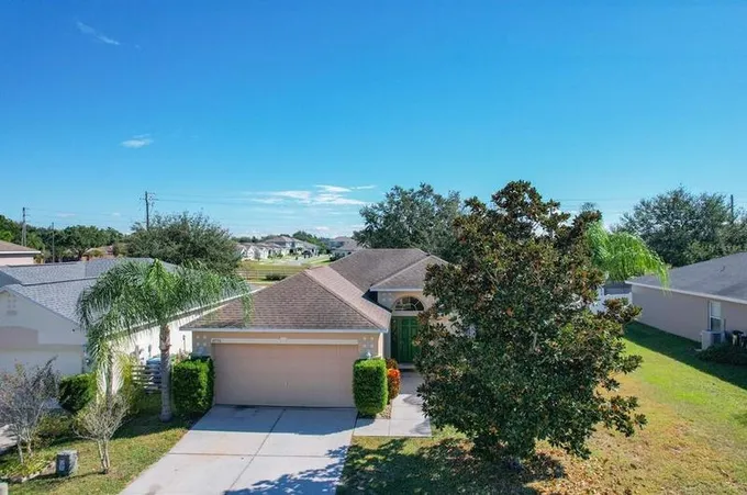 4756 Summerfield Cir, Winter Haven, FL 33881 - MLS P4927970 for Sale