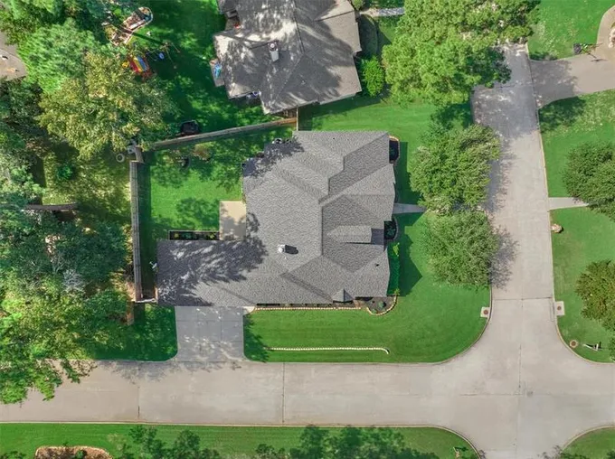3142 Hemingway Dr, Montgomery, TX 77356 for Sale