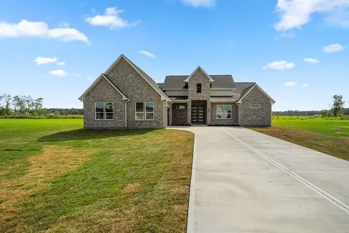 18627 Cypress Hill Dr, Rosharon, TX 77583 for Sale
