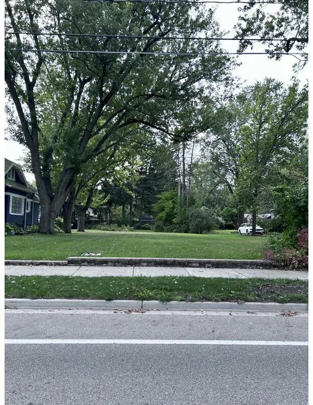 1284 S SHORE DR, Holland, MI 49423 Land For Sale  MLS# 23137457