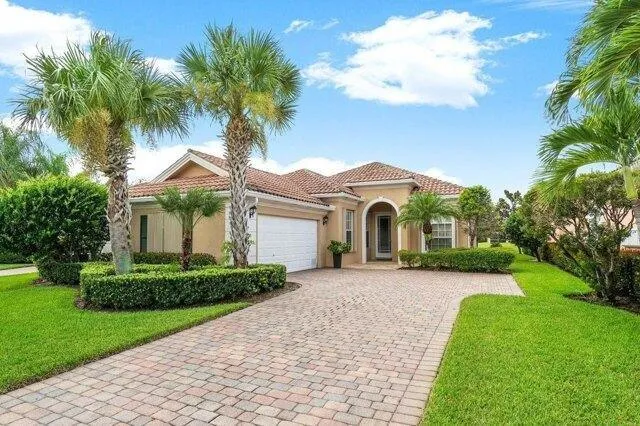 3 Bedroom 2.5 Bath In Port Saint Lucie FL 34987 for Rent