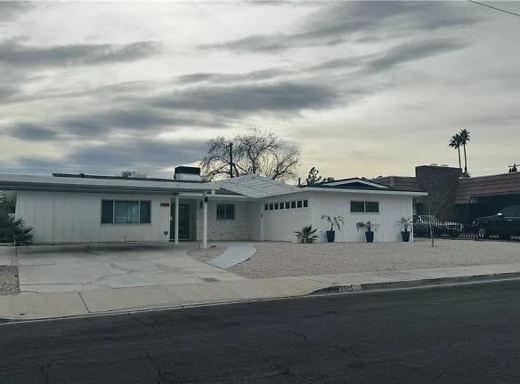 2905 Mason Ave Las Vegas, NV 89102 - Home For Rent