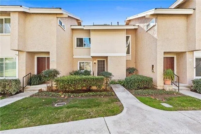 2 Bedroom 2.5 Bath In Yorba Linda CA 92887 for Rent