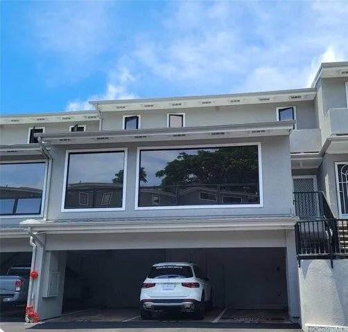 2 Bedroom 2.5 Bath In Honolulu HI 96817 for Rent