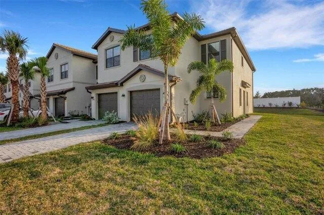3 Bedroom 2.5 Bath In Bradenton FL 34211 for Rent