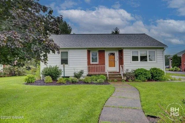 3 Bedroom 2 Bath In Montoursville PA 17754 for Rent