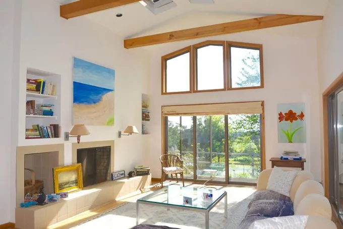 Scenic Waterview Contemporary with Tennis Court for Rent