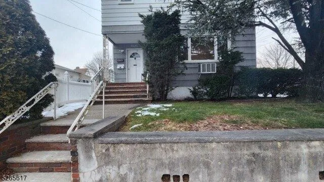 2 Bedroom 1 Bath In Clifton NJ 07014 for Rent