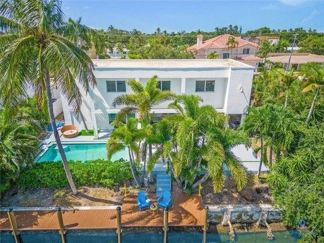 5 Bedroom 4 Bath In Lighthouse Point FL 33064 for Rent