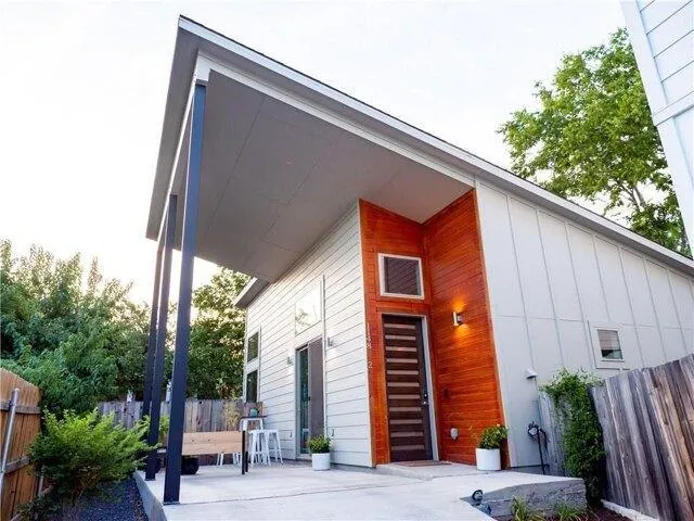 2 Bedroom 2 Bath In Austin TX 78721 for Rent