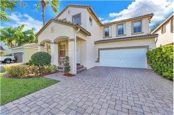 Spacious 5 bedroom 3 1/2 bath home in Delray Beach for Rent