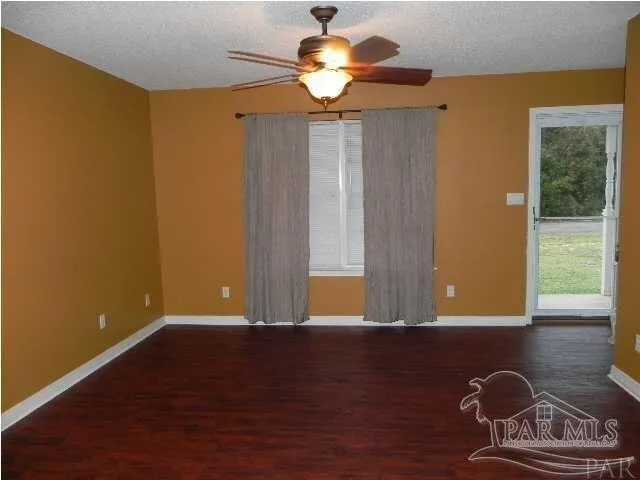 Home For Rent In Milton, Florida