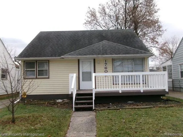 3 Bedroom 1 Bath In Roseville MI 48066 for Rent