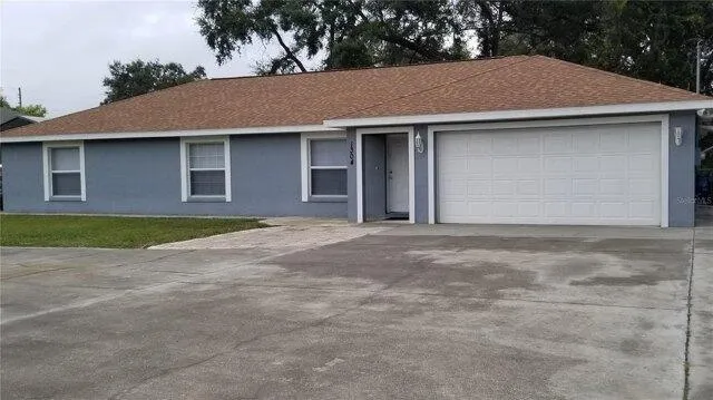 4 Bedroom 2.5 Bath In Haines City FL 33844 for Rent