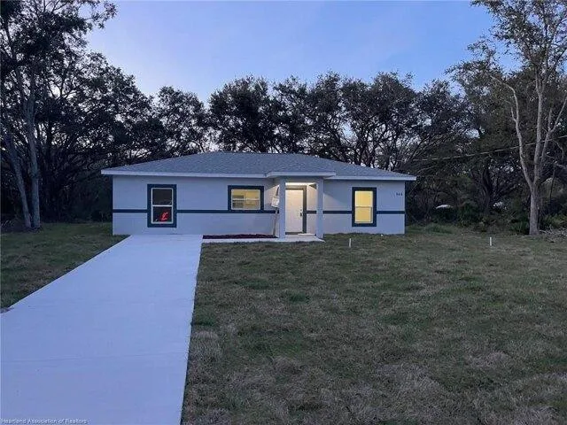 3 Bedroom 2 Bath In Lake Placid FL 33852 for Rent