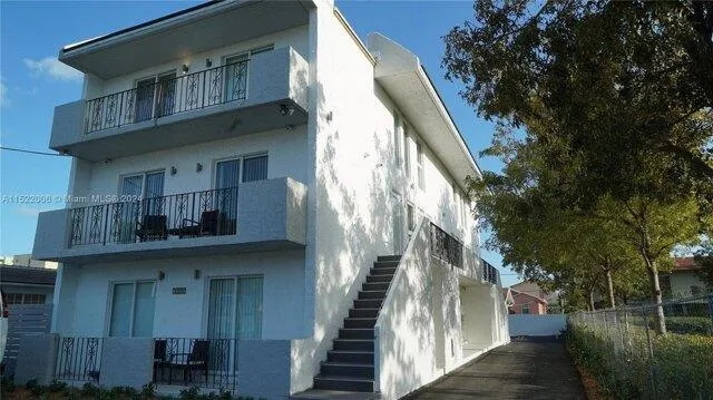 2 Bedroom 2 Bath In Miami FL 33125 for Rent