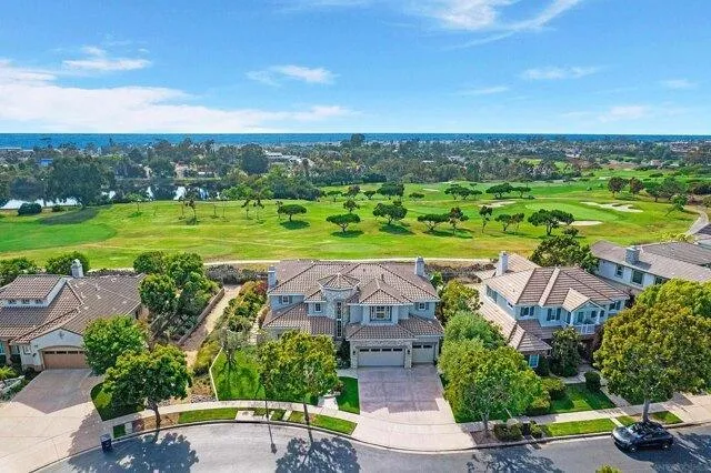 4 Bedroom 4.5 Bath In Encinitas CA 92024 for Rent