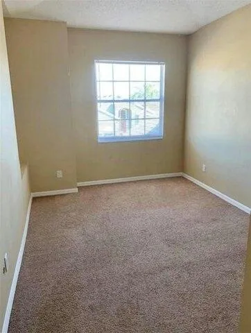Home For Rent In Davenport, Florida