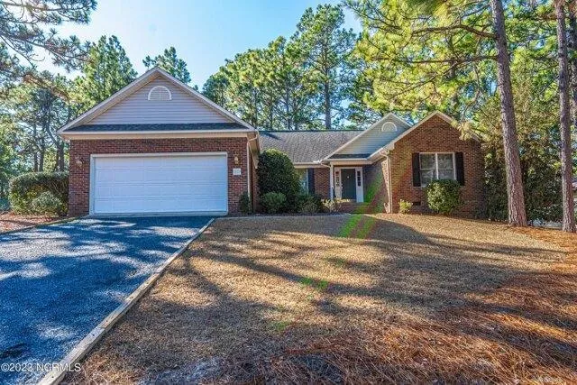 3 Bedroom 2 Bath In Pinehurst NC 28374 for Rent