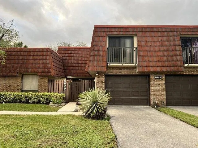 3 Bedroom 2.5 Bath In Boca Raton FL 33433 for Rent
