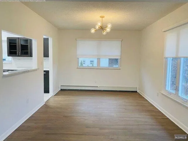 Home For Rent In Fort Lee, New Jersey