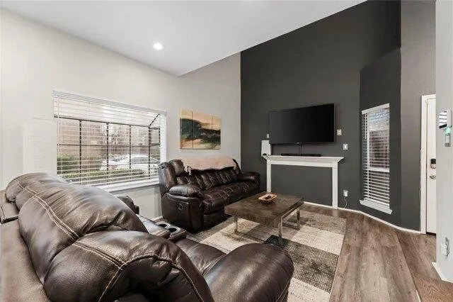 2 Bedroom 1.5 Bath In Houston TX 77057 for Rent
