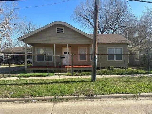 4 Bedroom 1.5 Bath In Houston TX 77020 for Rent
