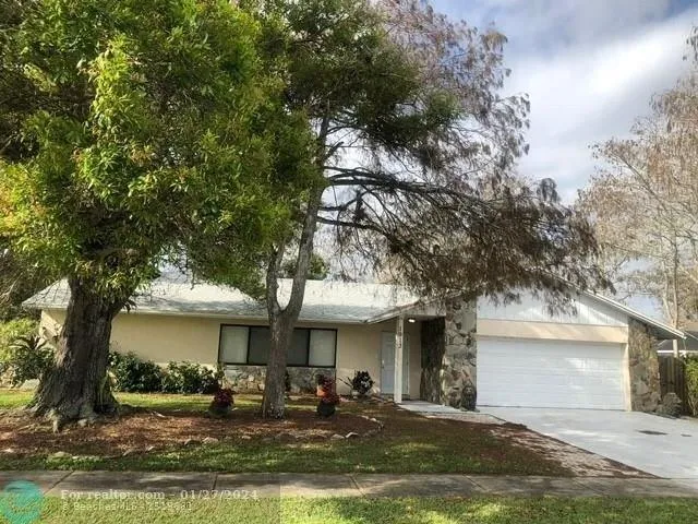 3 Bedroom 3 Bath In Wellington FL 33414 for Rent