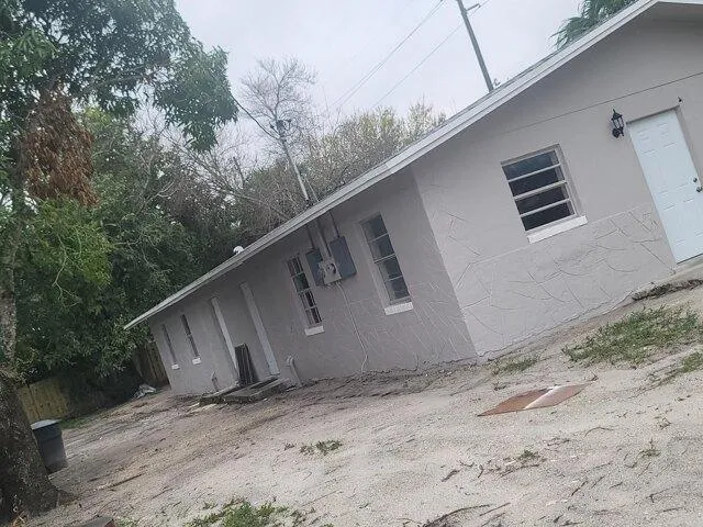 3 Bedroom 2 Bath In Fort Pierce FL 34950 for Rent