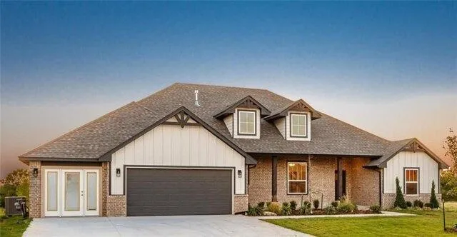 3 Bedroom 2.5 Bath In Moore OK 73160 for Rent
