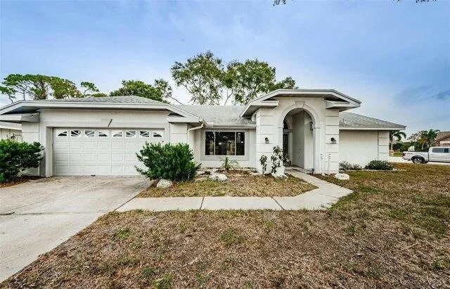 3 Bedroom 2 Bath In Holiday FL 34691 for Sale