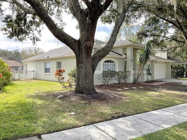 3 Bedroom 2 Bath In Land O Lakes FL 34639 for Rent