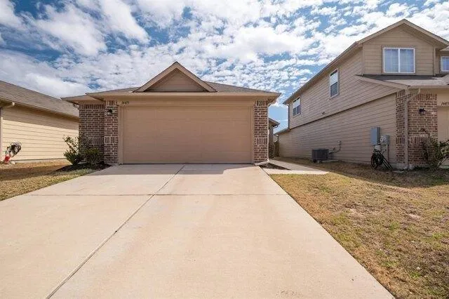 4 Bedroom 2 Bath In Manor TX 78653 for Rent
