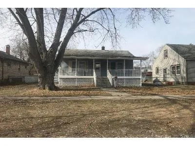 S Henry St for Sale