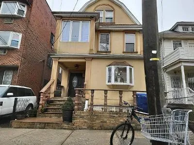 52nd Ave for Sale