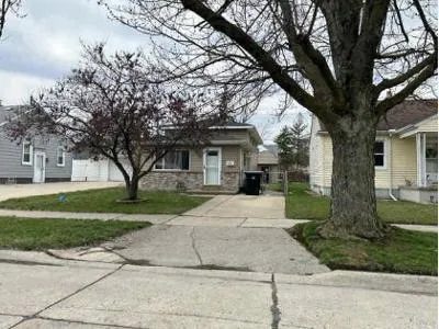 15th St for Sale