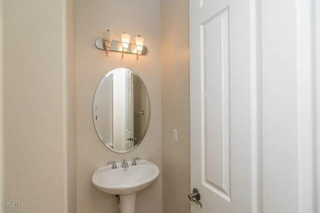 Home For Rent In Newbury Park, California
