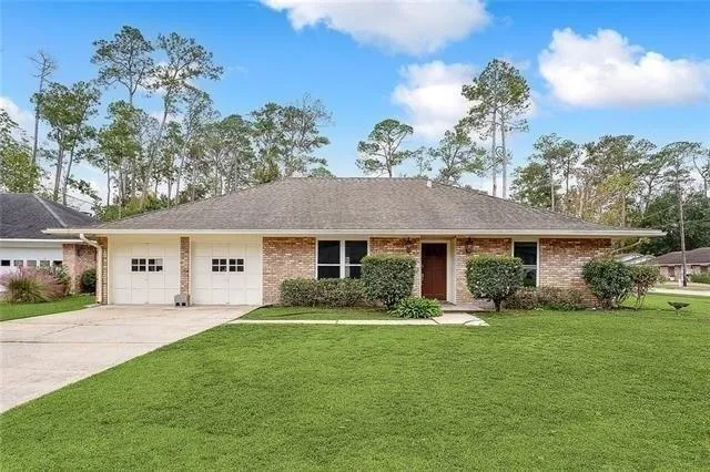 4 Bedroom 2 Bath In Slidell LA 70458 for Rent
