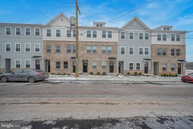 3 Bedroom 2.5 Bath In Bridgeport PA 19405 for Rent